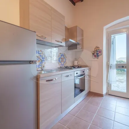 Bougainvilles - Goelba Apartament *