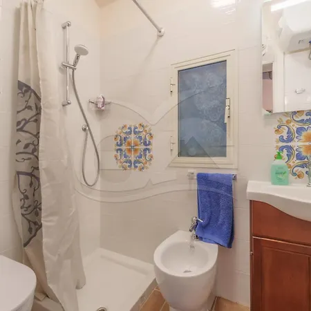 Apartment Bougainvilles - Goelba *